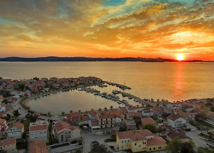 With A Parking Space Bibinje, Zadar - 18227 Apartman Bibinje